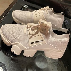 Givenchy Jaw Lock sock sneakers in white size 38, women’s